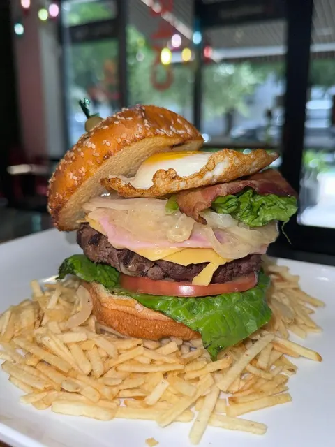 Signature Candela burger